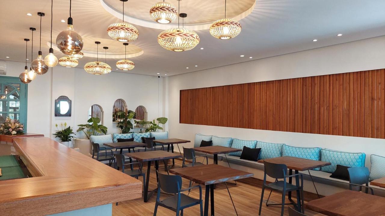Armonia Hotel Kamari  Ngoại thất bức ảnh