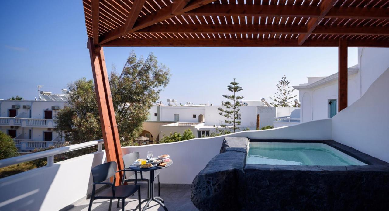 Armonia Hotel Kamari  Ngoại thất bức ảnh