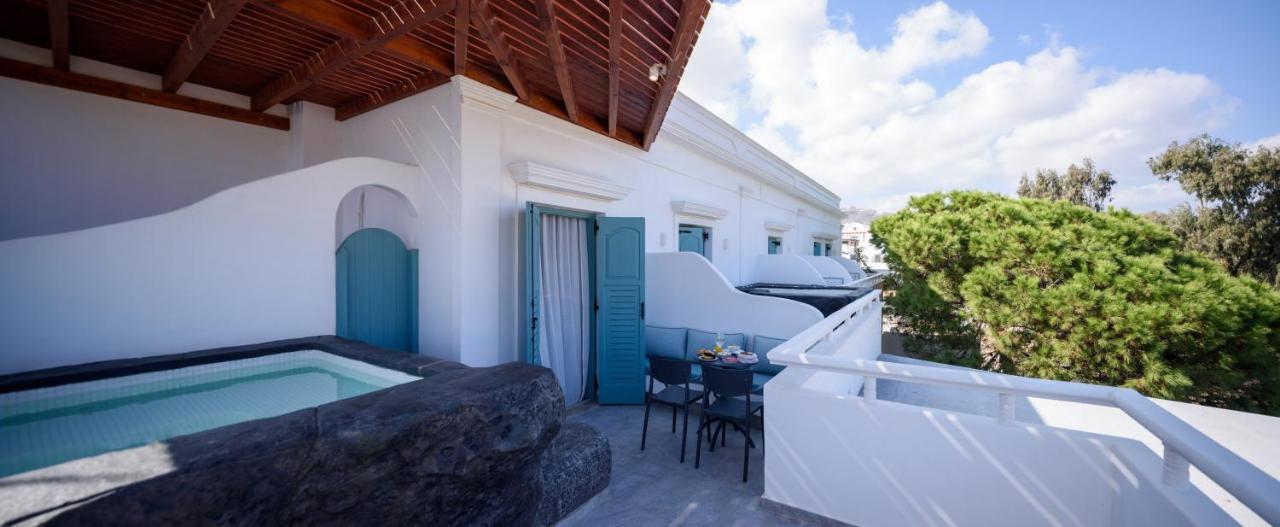 Armonia Hotel Kamari  Ngoại thất bức ảnh