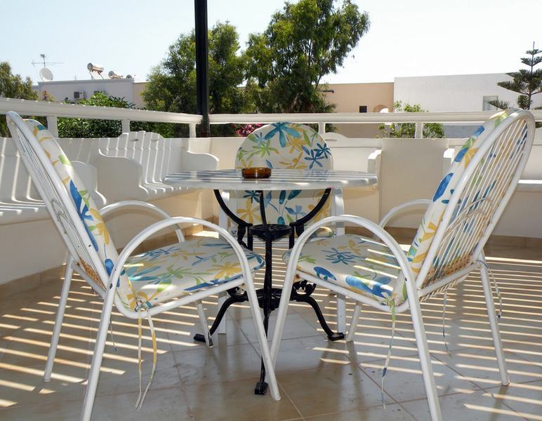Armonia Hotel Kamari  Ngoại thất bức ảnh