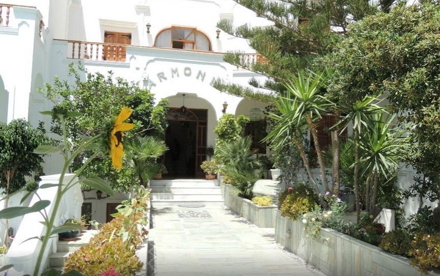 Armonia Hotel Kamari  Ngoại thất bức ảnh